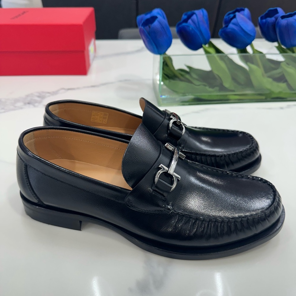 Salvatore Ferragamo Leather Loafers Shoes